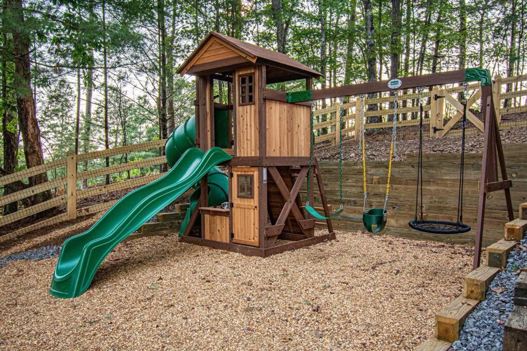 Cherry Log Summit Cabin By Bk Stays - Family Friendly - Playground - Game Room - Jacuzzi - Amazing Mountain Views Exterior foto